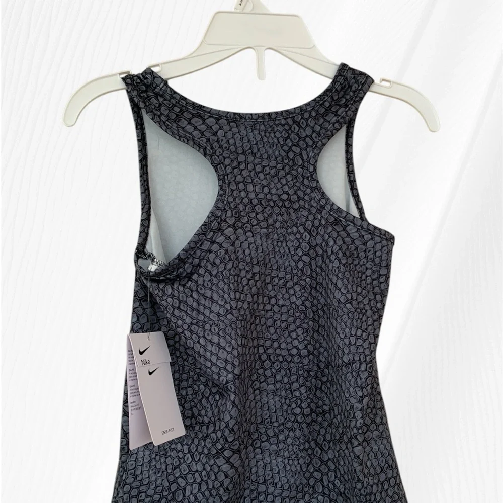 Nike Black and Gray Textured Girl’s Tank Top